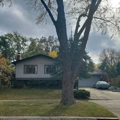 713 Ridgeview St, Downers Grove, IL 60516