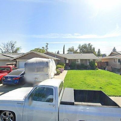 719 April Ln, Yuba City, CA 95991