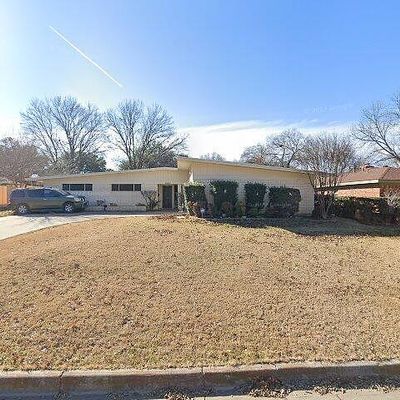 6145 Walla Ave, Fort Worth, TX 76133