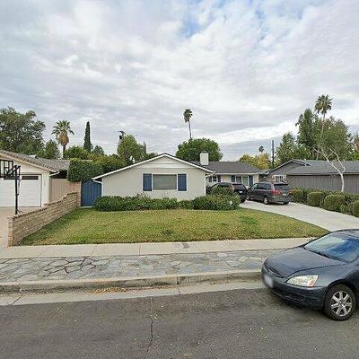 6215 Tony Ave, Woodland Hills, CA 91367