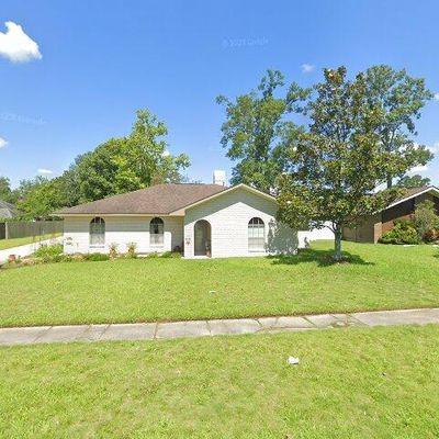 6246 Petersburg Dr, Baton Rouge, LA 70817