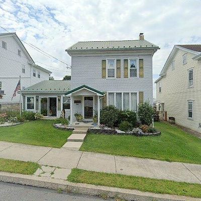 64 S Market St, Elizabethville, PA 17023