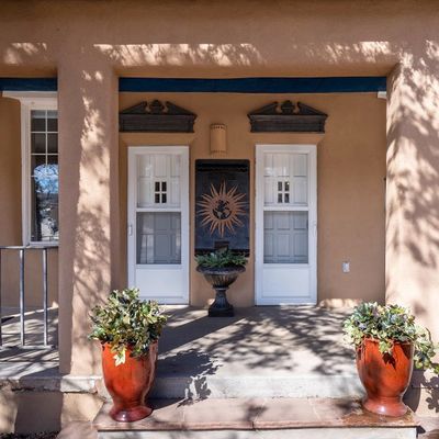 640 Paseo De Peralta, Santa Fe, NM 87501