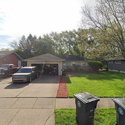 647 N Hawkins Ave, Akron, OH 44313