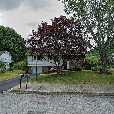 65 Crestview Dr, Pottsville, PA 17901