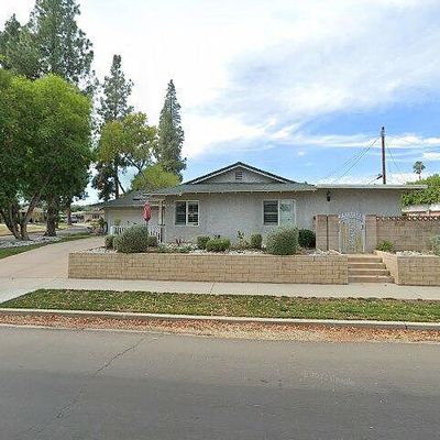 7829 Royer Ave, Canoga Park, CA 91304