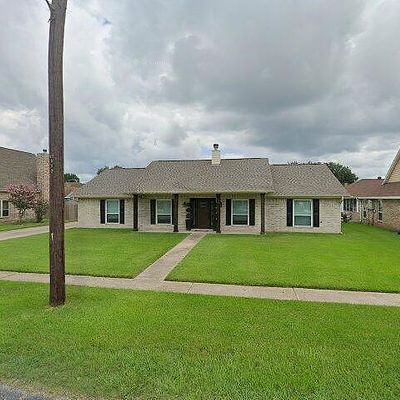 792 Texas Ave, Port Neches, TX 77651