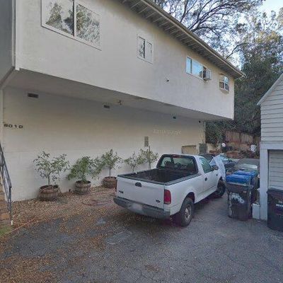 8010 Padre Ln, Los Angeles, CA 90046