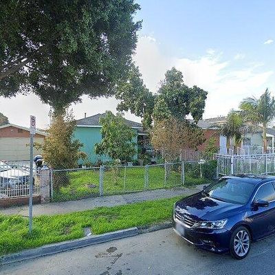 802 E 111 Th Dr, Los Angeles, CA 90059