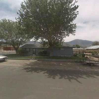 809 J St, Hawthorne, NV 89415