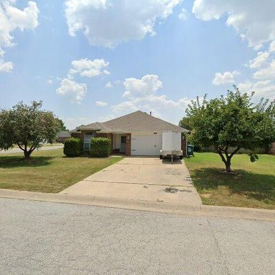 811 Sunflower St, Centerton, AR 72719