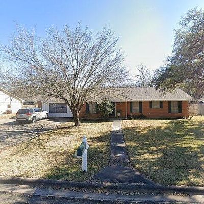 812 Gibbs St, Navasota, TX 77868