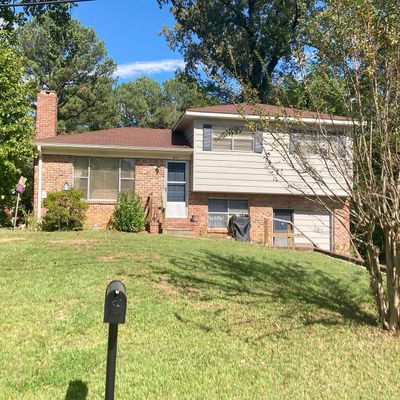 821 Park Ln, Fultondale, AL 35068