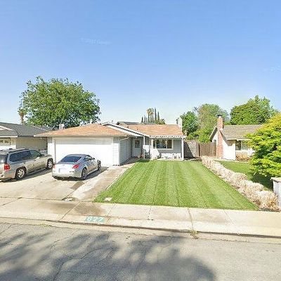 827 Chestnut Ave, Tracy, CA 95376