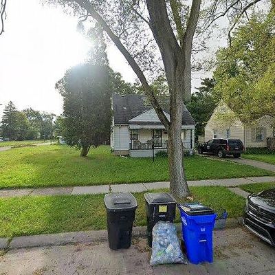 8308 Heyden St, Detroit, MI 48228