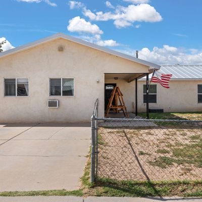 831 Lancelot St Sw, Los Lunas, NM 87031