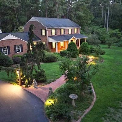 7214 Sunrise Rd, Chapel Hill, NC 27514