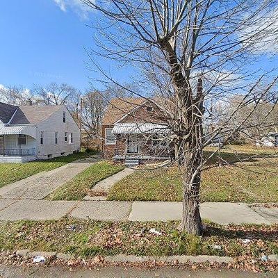 7303 Memorial Ave, Detroit, MI 48228