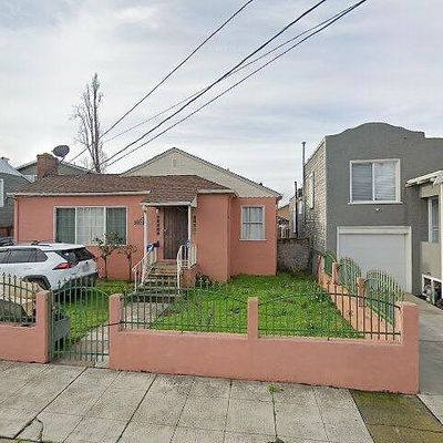 7335 Halliday Ave, Oakland, CA 94605