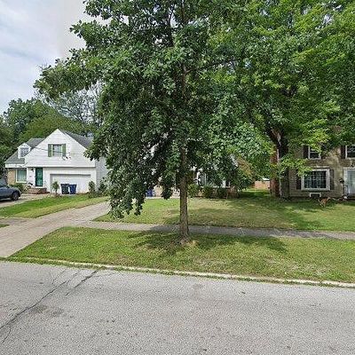 736 Quilliams Rd, Cleveland, OH 44121