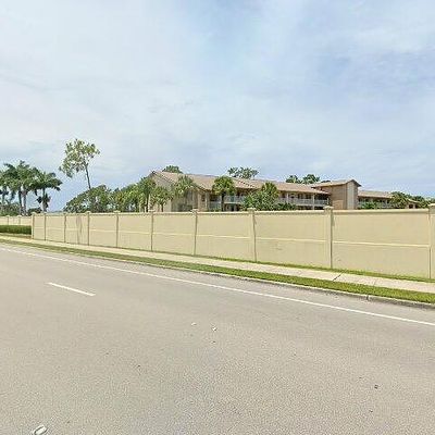 7360 Glenmoor Ln #301, Naples, FL 34104