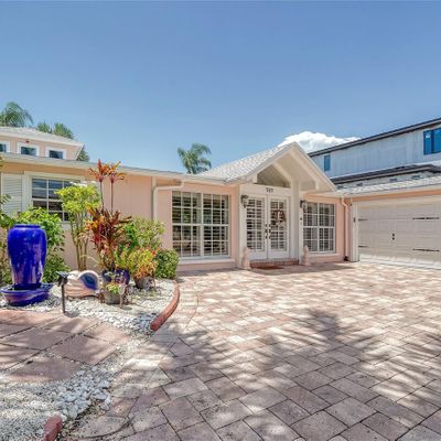 747 Marbury Ln, Longboat Key, FL 34228