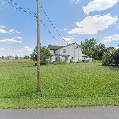 75 Black Matt Rd, Douglassville, PA 19518