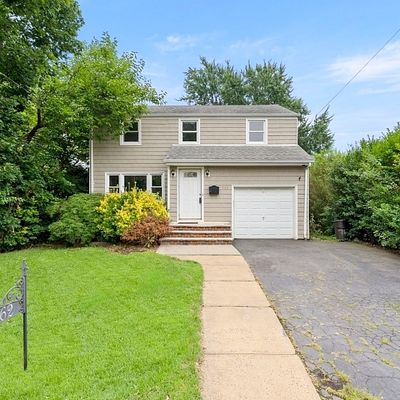 762 Cedar Ave, Elizabeth City, NJ 07202