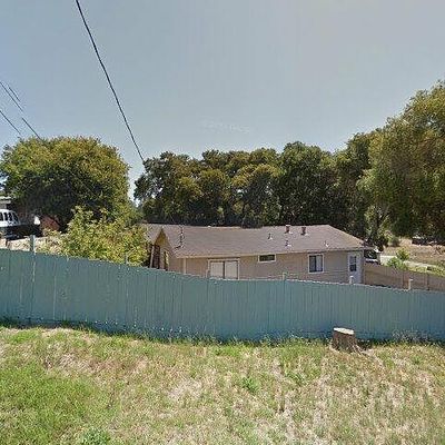 7695 Pine Tree Way, Salinas, CA 93907