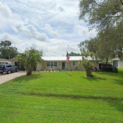 7703 Banyan St, Fort Pierce, FL 34951