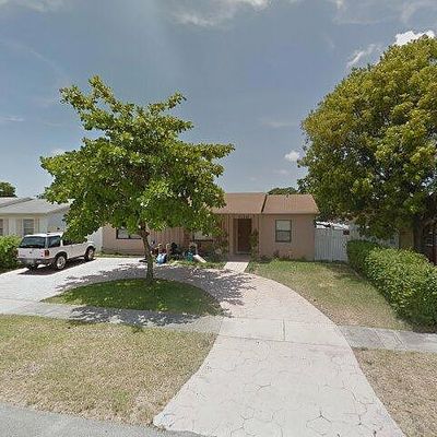 7706 Sw 7 Th St, North Lauderdale, FL 33068