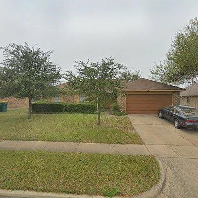 914 Larue Dr, Cedar Hill, TX 75104