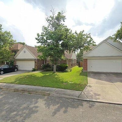 9335 Tifton Dr, San Antonio, TX 78240