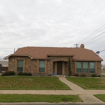 9445 Willard St, Rowlett, TX 75088