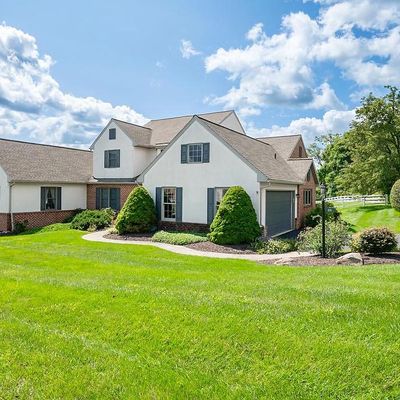 95 Ascot Dr, Elverson, PA 19520