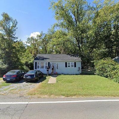 99 Truslow Rd, Fredericksburg, VA 22405