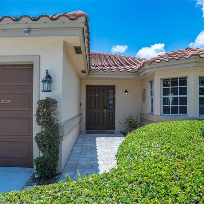 8537 Tourmaline Blvd, Boynton Beach, FL 33472