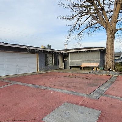 8871 Brunswick Ave, Riverside, CA 92503