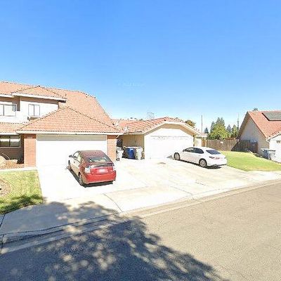 8955 N Archie Ave, Fresno, CA 93720