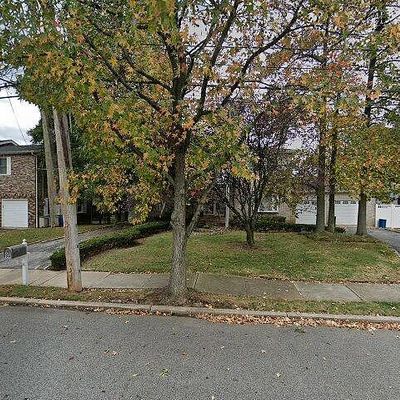 90 Hallister St, Staten Island, NY 10309