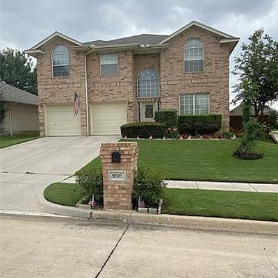 900 Robin Dr, Saginaw, TX 76179