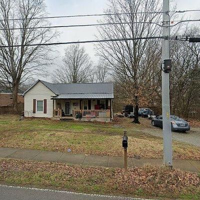 903 W College St, Greenbrier, TN 37073