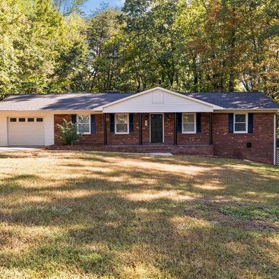 907 Westside Dr, Kernersville, NC 27284