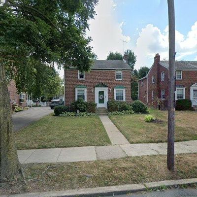 908 Rhawn St, Philadelphia, PA 19111