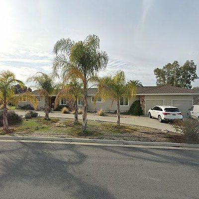 100 Holliday Dr, Hollister, CA 95023