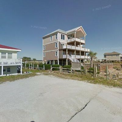 100 Scotch Bonnet Dr, N Topsail Beach, NC 28460