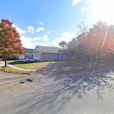 101 Newcastle Ct, Galloway, NJ 08205