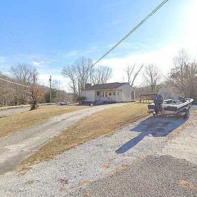 101 Summit Ln, Rocky Top, TN 37769