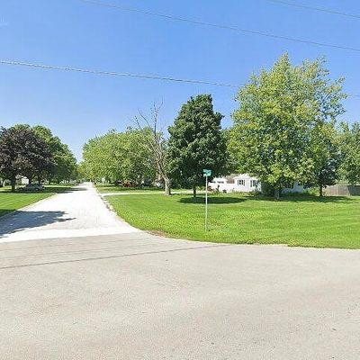 104 Peterson Dr, Sweetser, IN 46987