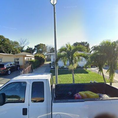 1055 W 26 Th St, Riviera Beach, FL 33404